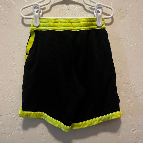 Boys’ Nike Dri-FIT Elite Shorts - Picture 2 of 4